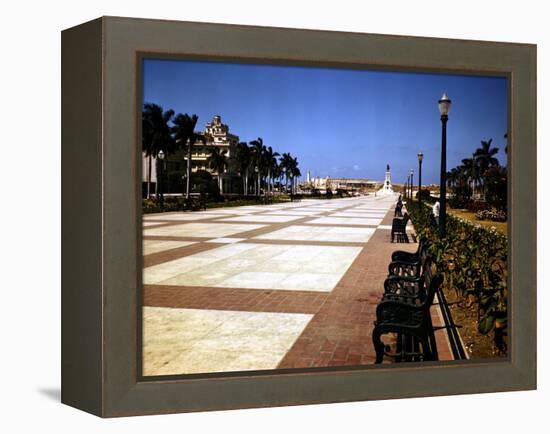 December 1946: Pathway to El Morro Castle in Havana, Cuba-Eliot Elisofon-Framed Premier Image Canvas