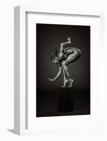 Delicately Poised-Ross Oscar-Framed Photographic Print