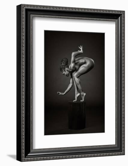 Delicately Poised-Ross Oscar-Framed Photographic Print