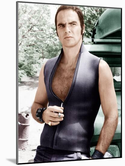 Deliverance, Burt Reynolds, 1972-null-Mounted Photo