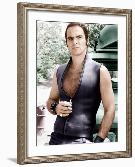 Deliverance, Burt Reynolds, 1972-null-Framed Photo