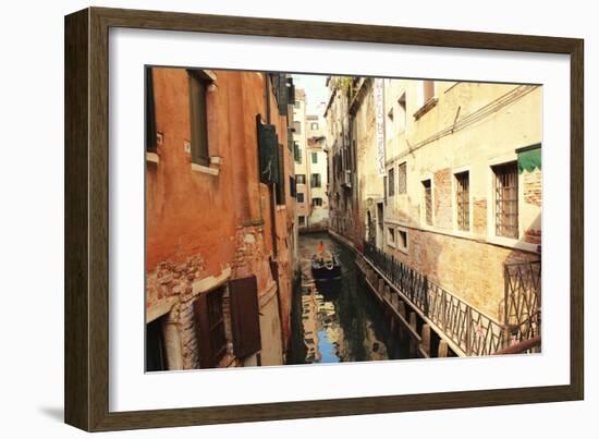 Delivery in Venice-Les Mumm-Framed Photographic Print