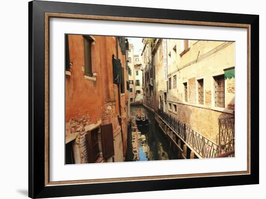Delivery in Venice-Les Mumm-Framed Photographic Print