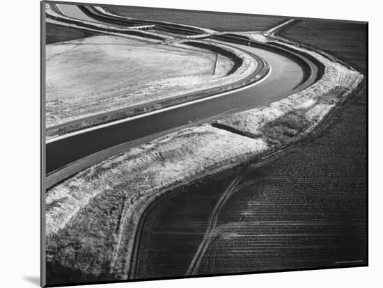 Delta Mendota Canal Irrigating San Joaquin Valley-Dmitri Kessel-Mounted Photographic Print