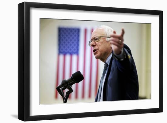 DEM 2016 Sanders-Jacquelyn Martin-Framed Photographic Print