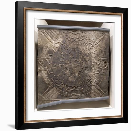 Denderah, chapelle est d'Osiris sur le temple d'Hathor, plafond : zodiaque-null-Framed Giclee Print