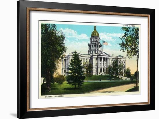 Denver, Colorado - Exterior View of the Capitol Building-Lantern Press-Framed Art Print