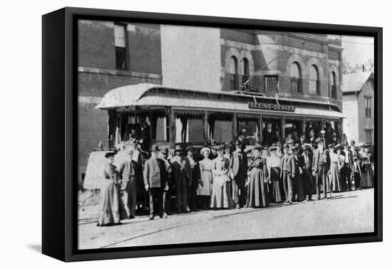 Denver, Colorado - Sightseeing Trolley with Crowd-Lantern Press-Framed Stretched Canvas