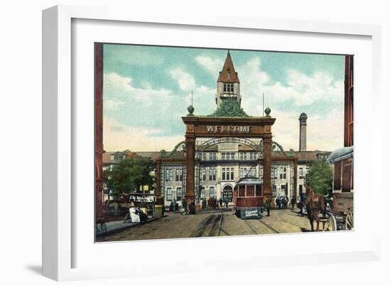 Denver, Colorado - View of 17th Street Welcome Arch, Union Station-Lantern Press-Framed Art Print