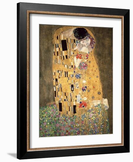 Der Kuss-Gustav Klimt-Framed Art Print