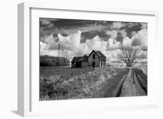 Derelict Barn in Usa-Rip Smith-Framed Photographic Print