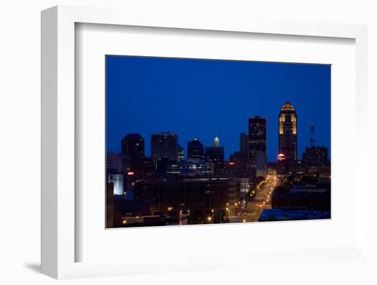 Des Moines, Iowa skyline at dusk-null-Framed Photographic Print