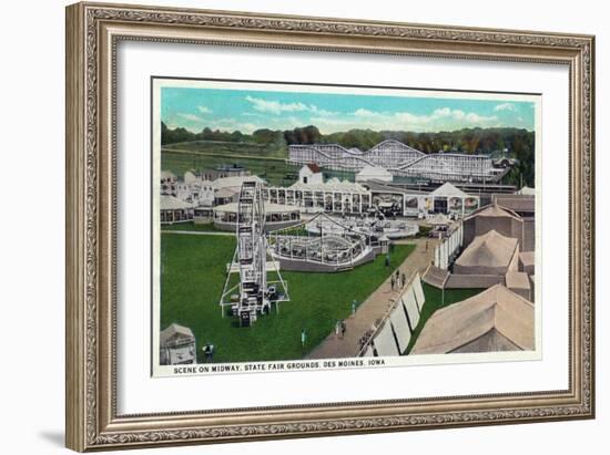 Des Moines, Iowa - State Fair Grounds; Midway Scene-Lantern Press-Framed Art Print