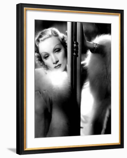 Desire, Marlene Dietrich, 1936-null-Framed Photo