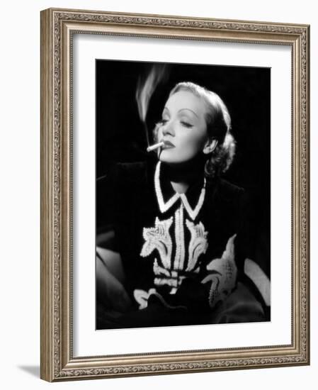 Desire, Marlene Dietrich, 1936-null-Framed Photo