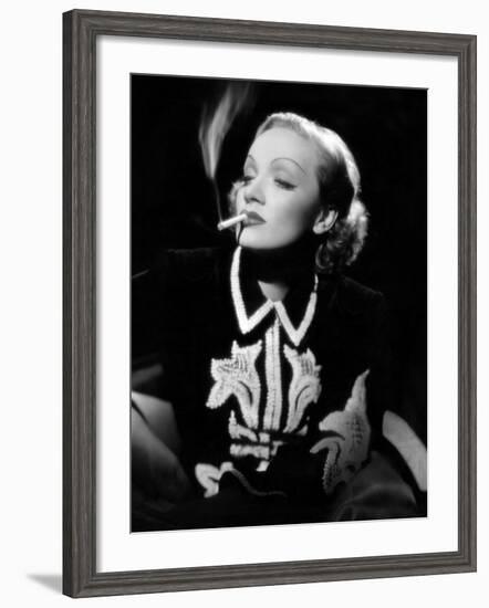 Desire, Marlene Dietrich, 1936-null-Framed Photo