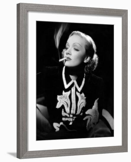 Desire, Marlene Dietrich, 1936-null-Framed Photo