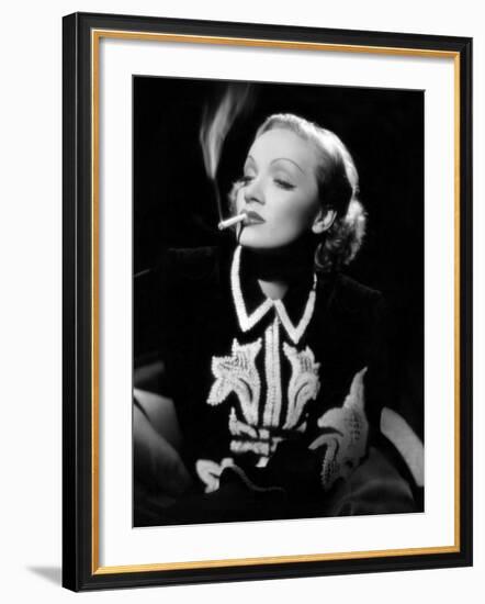 Desire, Marlene Dietrich, 1936-null-Framed Photo