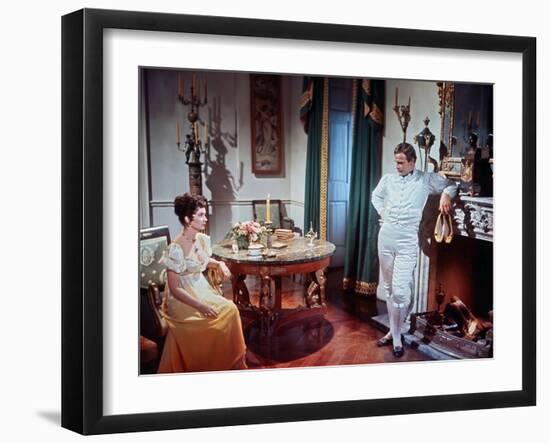 Desiree by Henry Koster with Marlon Brando (dans le role by Napoleon) and Jean Simmons, 1954 (photo-null-Framed Photo
