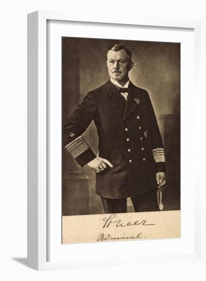 Deutscher Admiral Scheer, Standbild in Uniform-null-Framed Giclee Print