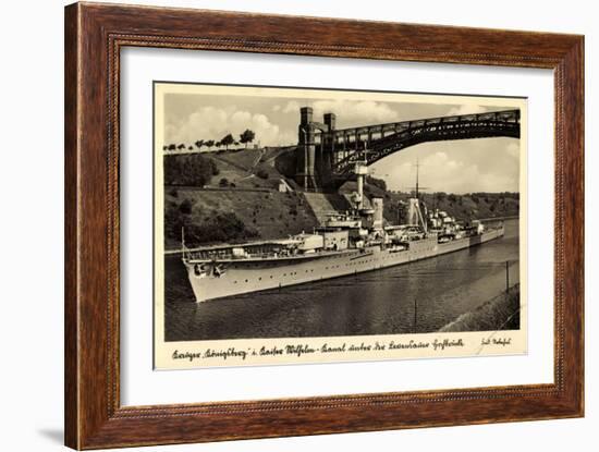 Deutsches Kriegsschiff, Kreuzer Königsberg, Brücke-null-Framed Giclee Print