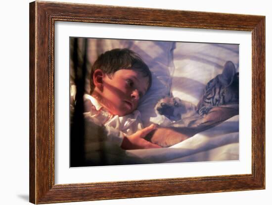 Deux Freres Two Brothers De Jeanjacquesannaud Avec Freddie Highmore, Le Petit Tigre Sangha, 2004-null-Framed Photo