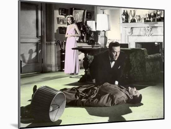 DIAL M FOR MURDER, 1954 directed by ALFRED HITCHCOCK Grace Kelly and Ray Milland (photo)-null-Mounted Photo