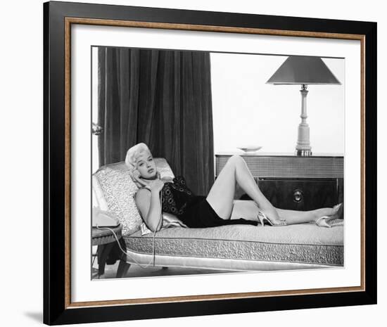 Diana Dors-null-Framed Photo