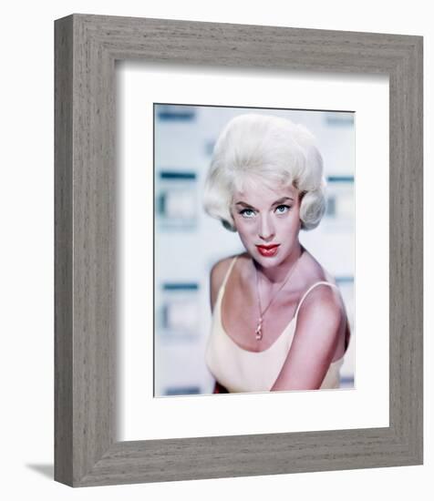 Diana Dors-null-Framed Photo