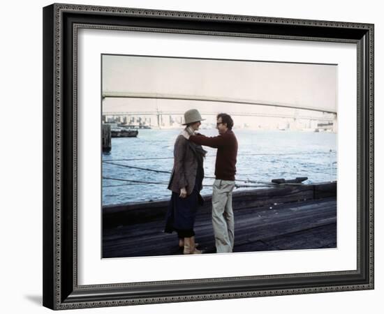 Diane Keaton and Woody Allen ANNIE HALL, 1977 directed by Woody Allen (photo)-null-Framed Photo