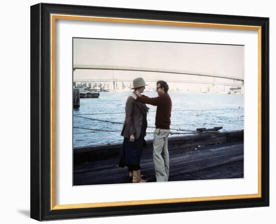 Diane Keaton and Woody Allen ANNIE HALL, 1977 directed by Woody Allen (photo)-null-Framed Photo