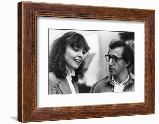 Diane Keaton and Woody Allen MANHATTAN, 1979 directed by Woody Allen (b/w photo)-null-Framed Photo