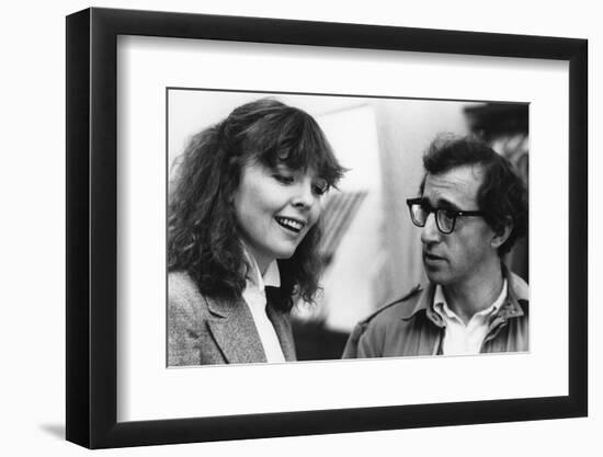 Diane Keaton and Woody Allen MANHATTAN, 1979 directed by Woody Allen (b/w photo)-null-Framed Photo