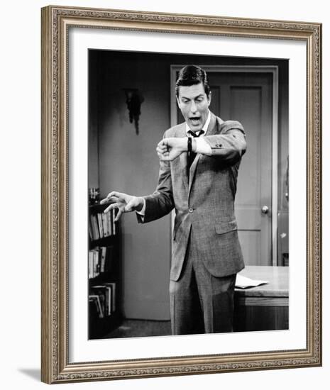 Dick Van Dyke, The Dick Van Dyke Show (1961)-null-Framed Photo