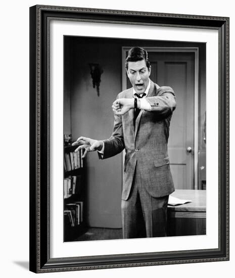 Dick Van Dyke, The Dick Van Dyke Show (1961)-null-Framed Photo