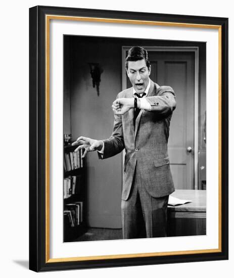 Dick Van Dyke, The Dick Van Dyke Show (1961)-null-Framed Photo