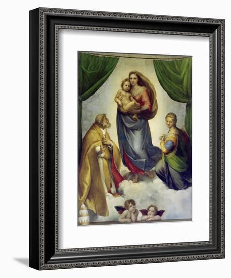 Die Sixtinische Madonna. 1512 - 1513-Raphael (Raffaello Sanzio)-Framed Giclee Print