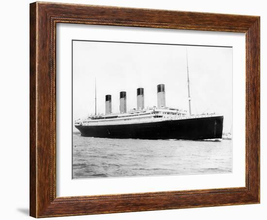 Digitally Restored Photo of RMS Titantic Departing Southampton-null-Framed Premium Photographic Print