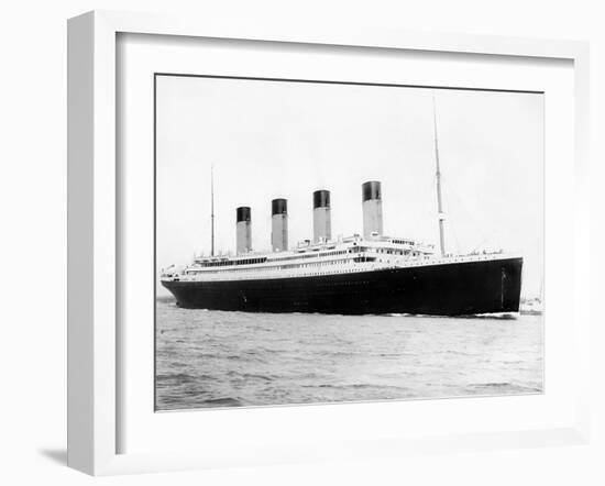 Digitally Restored Photo of RMS Titantic Departing Southampton-null-Framed Premium Photographic Print