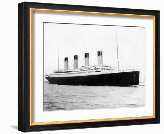 Digitally Restored Photo of RMS Titantic Departing Southampton-null-Framed Premium Photographic Print