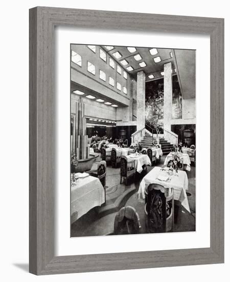 Dining Room on the Ocean Liner 'Ile De France', 1926 (B/W Photo)-French Photographer-Framed Giclee Print