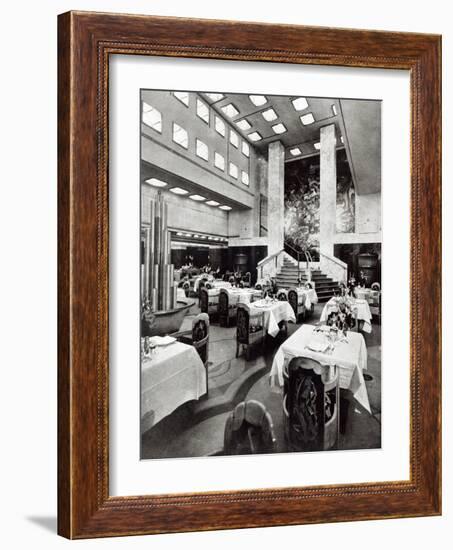 Dining Room on the Ocean Liner 'Ile De France', 1926 (B/W Photo)-French Photographer-Framed Giclee Print