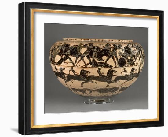 Dinos à figures noires : Héraclès et les Amazones, course de chevaux et frise d'animaux-Tyrrhénien Groupe-Framed Giclee Print