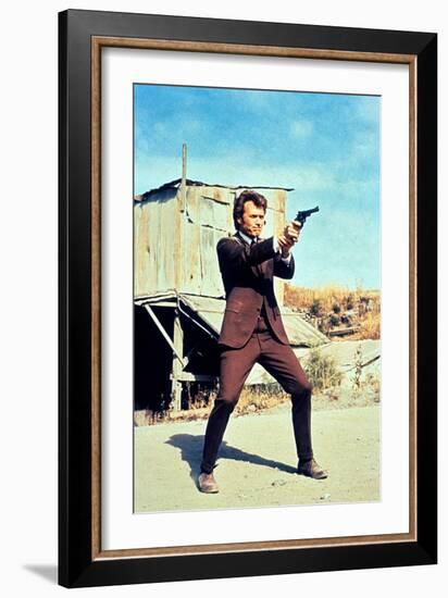 Dirty Harry, Clint Eastwood, 1971-null-Framed Premium Photographic Print