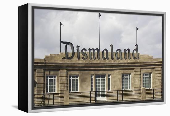 Dismaland-Banksy-Framed Premier Image Canvas