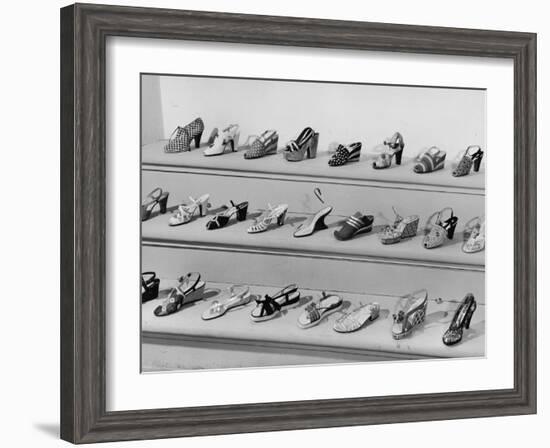 Display of Ferragamo Shoes-Alfred Eisenstaedt-Framed Photographic Print