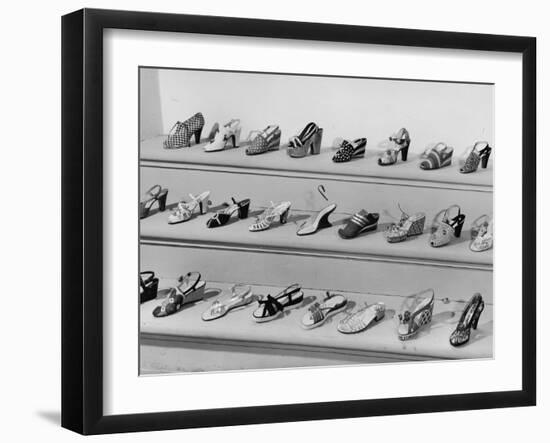 Display of Ferragamo Shoes-Alfred Eisenstaedt-Framed Photographic Print