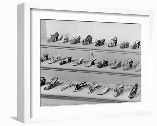 Display of Ferragamo Shoes-Alfred Eisenstaedt-Framed Photographic Print