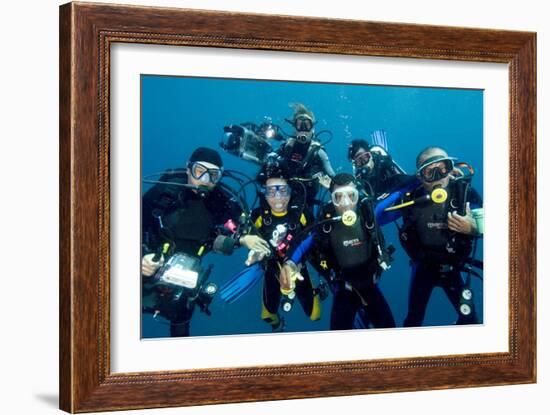 Divers-Matthew Oldfield-Framed Photographic Print