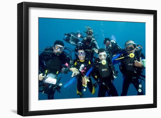 Divers-Matthew Oldfield-Framed Photographic Print